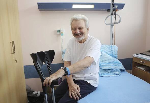 Chytil mě za prsa, jazyk strčil do pusy, pak mi říkal Šípková Růženko, popsala moderátorka ČT Hynková!...