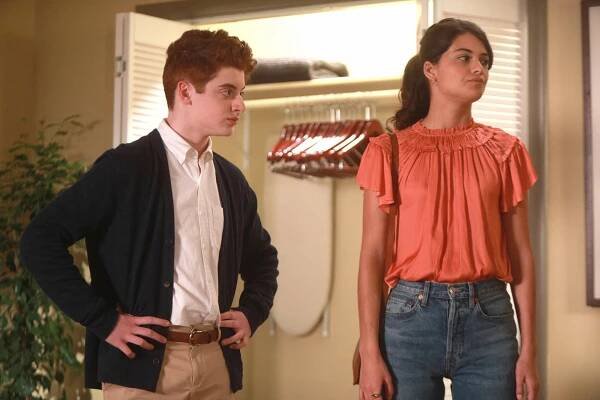 Teta Mick - The Hotel - Z filmu - Thomas Barbusca, Sofia Black-D'Elia