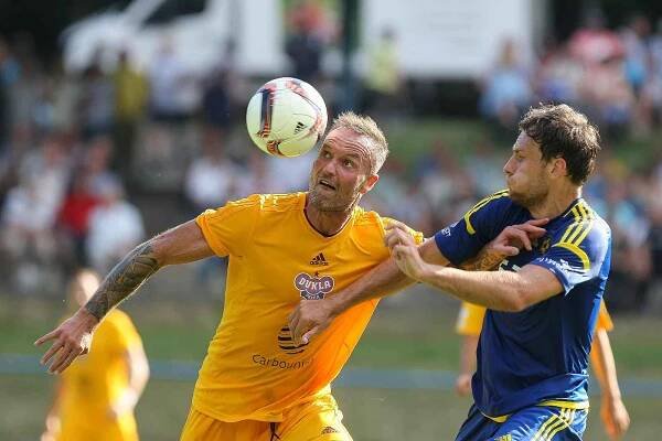 Utkání  FC Vysočina a FK Dukla Praha v Perleťovém poháru. Tento pohár je nejstarší fotbalový turnaj hraný v Česku nebo Československu.