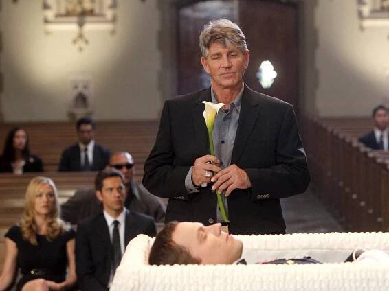 Chuck - Chuck a falešný pohřeb - Z filmu - Eric Roberts