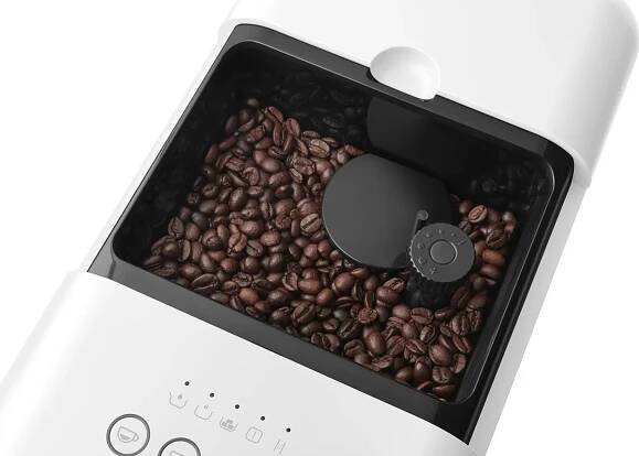 Automatický automatický kávovar Smeg BCC13WHMEU 1350 W bílý Hlavní barva bílá