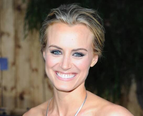 Taylor Schilling fotka
