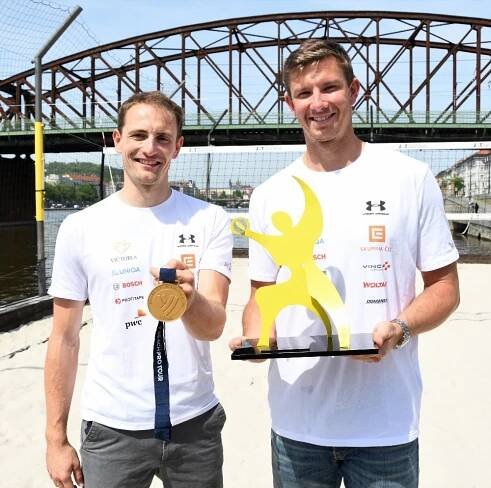 Beachvolejbalisté Ondřej Perušič a David Schweiner vyhráli turnaj Pro Tour Elite v brazilské Uberlandii.