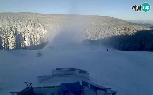 Rogla - Masinzaga (view 2) - SKI, Rogla, [ Right now, LIVE ] LiveStreaming cameras from Croatia - LiveCamCroatia, Explore