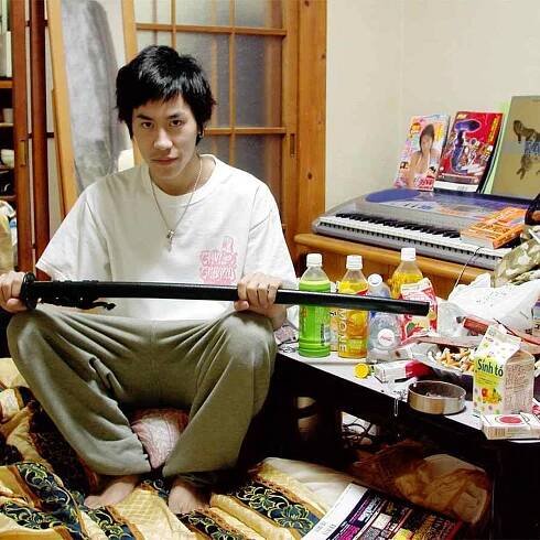 Fenomén hikikomori: Tisíce mladých Japonců neopustí po celé roky svůj byt