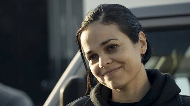 Zbrojnice - Sins of the Fathers - Z filmu - Lina Esco
