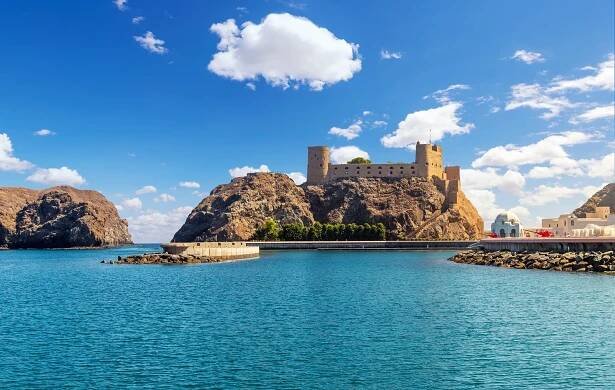 Top 10 Must-Visit Attractions in Muscat for First-Time Visitors