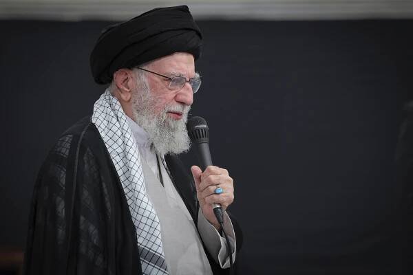 Iran reacts to nuclear deal threat