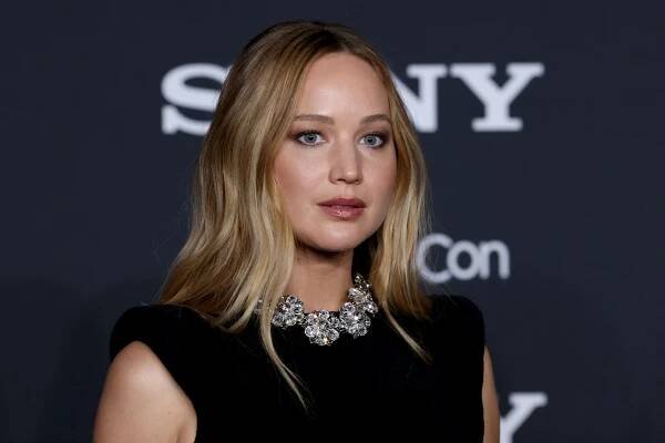 Jennifer Lawrence’s Summer-in-the-City Style Is All About the Accessories