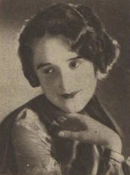 Lola Skrbková