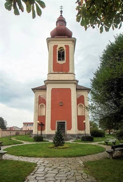 Soubor:Malšice kostel 3.jpg