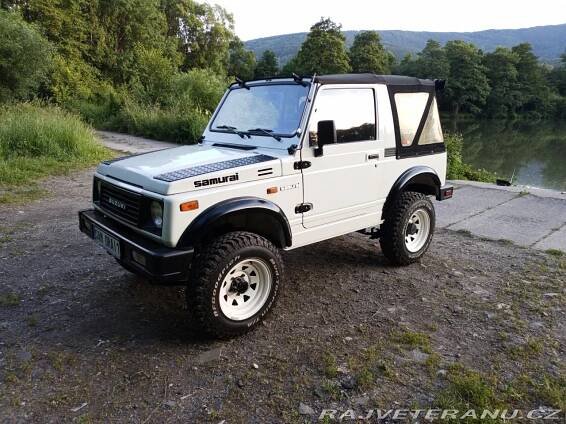 Suzuki Samurai