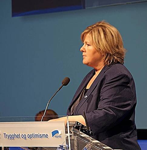 Soubor:Erna Solberg at party congress 2009.JPG – Wikipedie