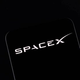 Russia warns United States: use of SpaceX for spying makes its satellites a target