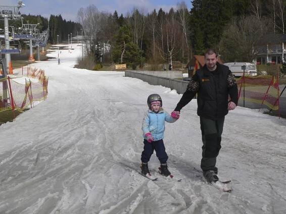 Ski areály si chválí zimní sezonu, malé sjezdovky zase naopak