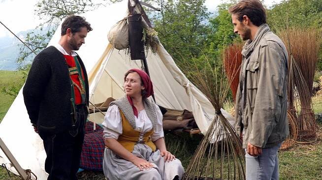 Der Bozen-Krimi - Mord am Penser Joch - Z filmu - David Tobias Schneider, Katharina Haudum, Gabriel Raab
