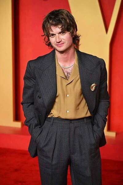 People We Googled Shirtless This Week: Hottest Rising Stars in Media