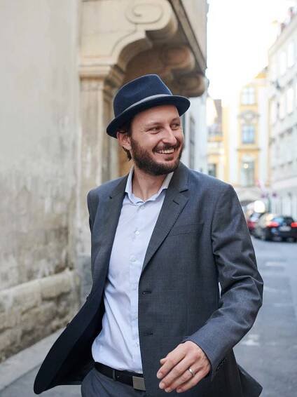 über mich | Patrick Messe