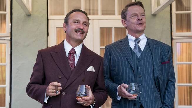 Badehotellet - Hjemve - Z filmu - Lars Ranthe, Olaf Johannessen