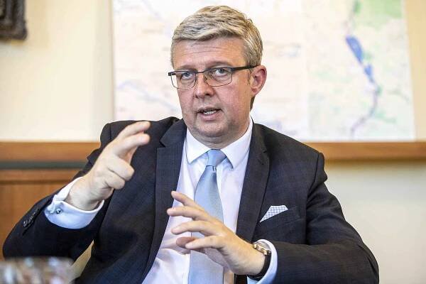 Vicepremiér a ministr dopravy a průmyslu a obchodu Karel Havlíček