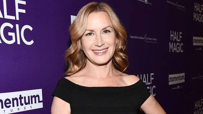 Angela Kinsey is Ready to See Her Former 'Office' Co-Star Kate Flannery 'Twirl' on 'DWTS'