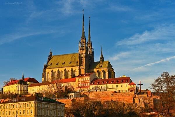 *BRNO*