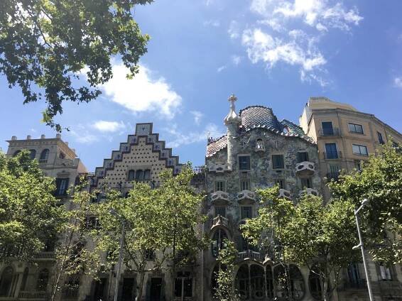 gaudi barcelona missed a flight