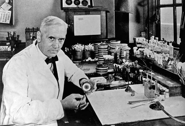 How Being a Slob Helped Alexander Fleming Discover Penicillin