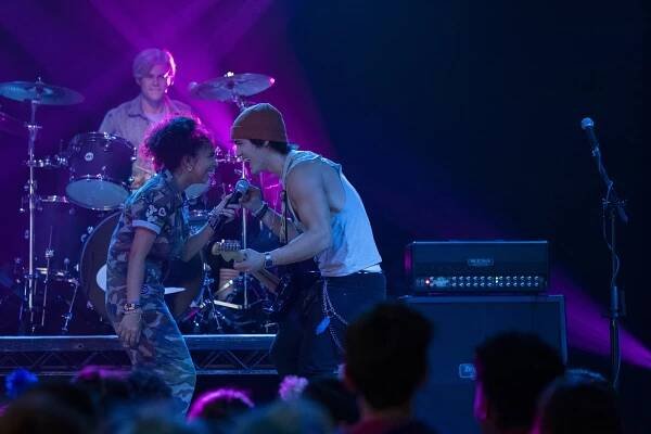 Julie and the Phantoms