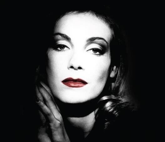 Ute Lemper sings Kurt Weill