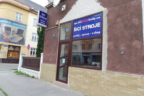 ŠICÍ STROJE HRUBÝ foto 1