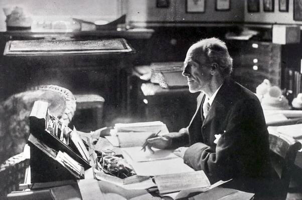 Student Satire Aimed at Karl Pearson's 1904 Eugenics Lecture