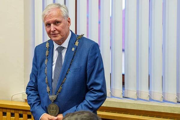 Chomutov si zvolil nového primátora. Město nyní povede Milan Petrilák