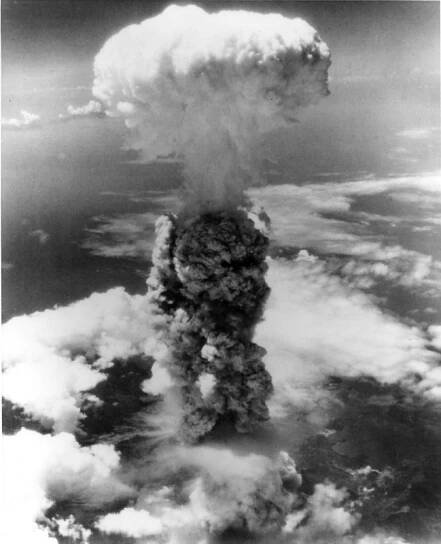 Hirošima, Nagasaki, sloboodmurárstvo, ruženec - jediná skutočná vojná v histórii je vojna proti Kristovej Cirkvi 9