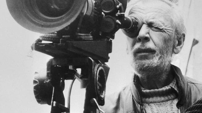 Režisér nejlepšího českého filmu pil, ale odmítal se léčit. Od pádu při věšení záclon to s ním šlo z kopce - Super.cz