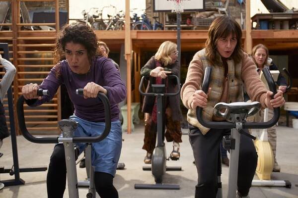 Des jours meilleurs - Z filmu - Sabrina Ouazani, Valérie Bonneton