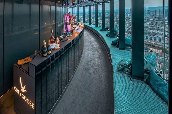 franziska rooftop bar 16