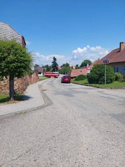 Zásah SDH Chelčice u požáru v Dlouhé Vsi v sobotu 17.6.2023 - Oficiální stránky obce Chelčice