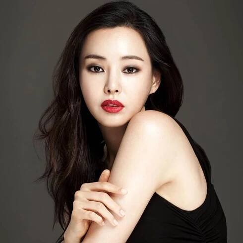 Lee Ha Nee 14