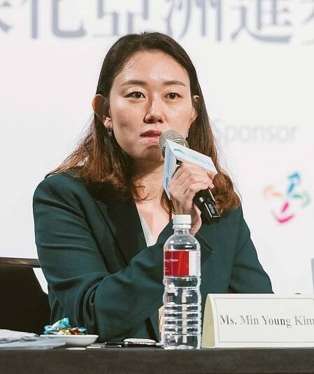 Min Young Kim