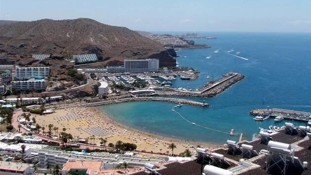Výhled na pobřeží ostrova Gran Canaria