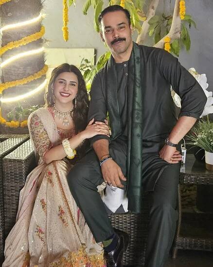 Gohar Rasheed Wife Kubra Khan 