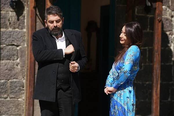 Sen Anlat Karadeniz - Episode 25 - Z filmu - Sinan Tuzcu, Öykü Gürman