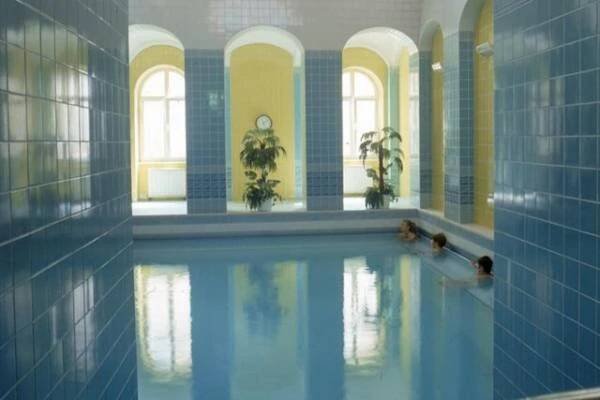 Hotel Krym - Trenčianské Teplice - Hodnocení a recenze | Lázně Travel