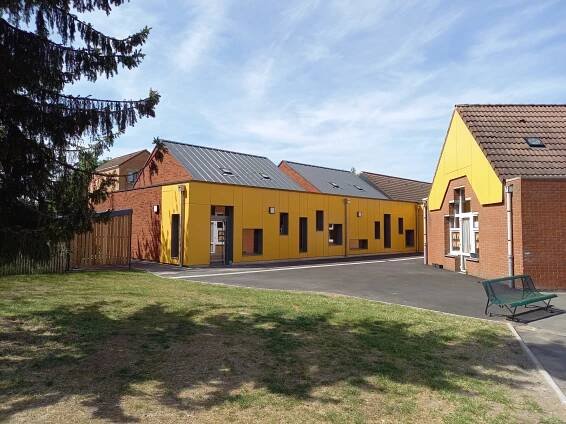 Groupe scolaire Jeanne de Flandre – ar&b Architectes