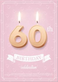 hořící narozeninová svíčka s číslem 60 s vintage stuhou a textem oslavy narozenin na texturovaném růžovém pozadí ve formátu pohlednice. vektorová vertikální šablona pozvánky k šedesátým narozeninám. - 60 narozeniny stock ilustrace