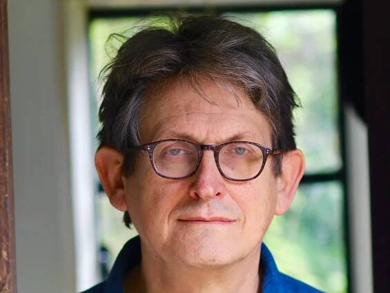 Alan Rusbridger headshot