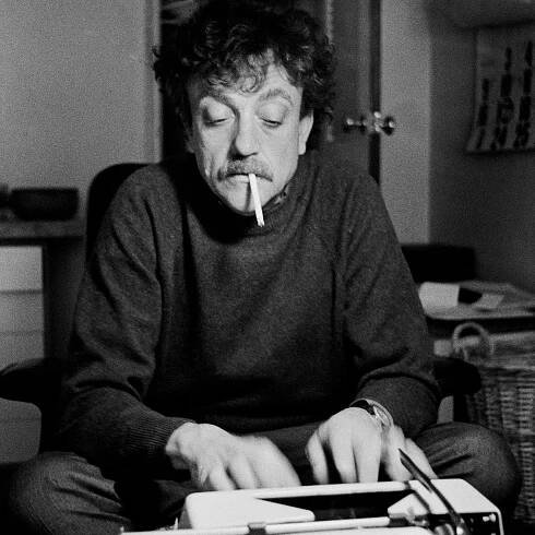 What Kurt Vonnegut’s “Slaughterhouse-Five” Tells Us Now