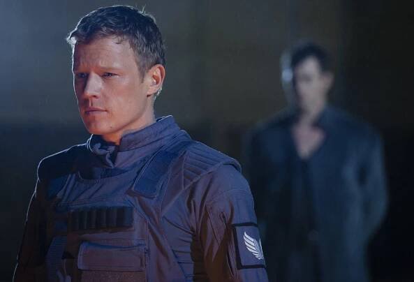 Dominion - Godspeed - Z filmu - Christopher Egan