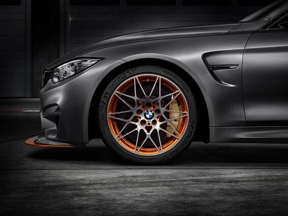 BMW se chlubí studií ostré M4. Verze GTS dostala vstřikování vody do motoru